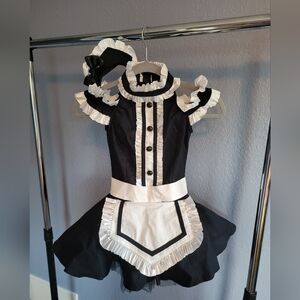 Maid's Costume Dance